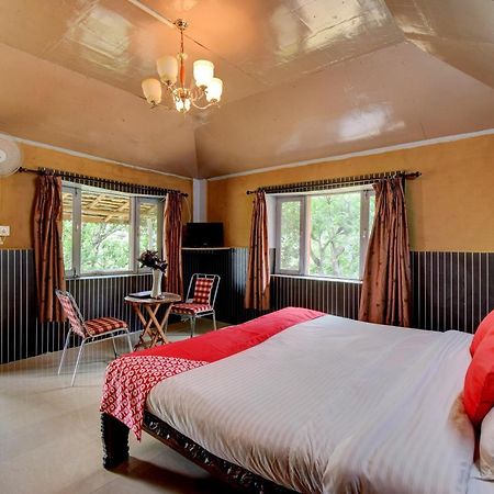 Oyo 43476 Vatika Resort ชิมลา ภายนอก รูปภาพ