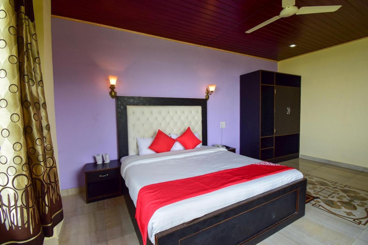 Oyo 43476 Vatika Resort ชิมลา ภายนอก รูปภาพ