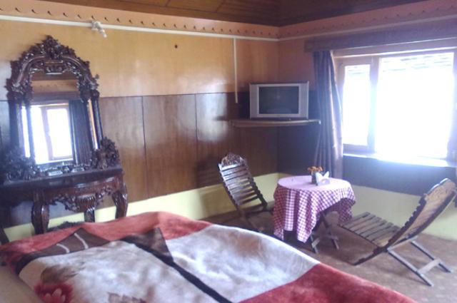 Oyo 43476 Vatika Resort ชิมลา ห้อง รูปภาพ