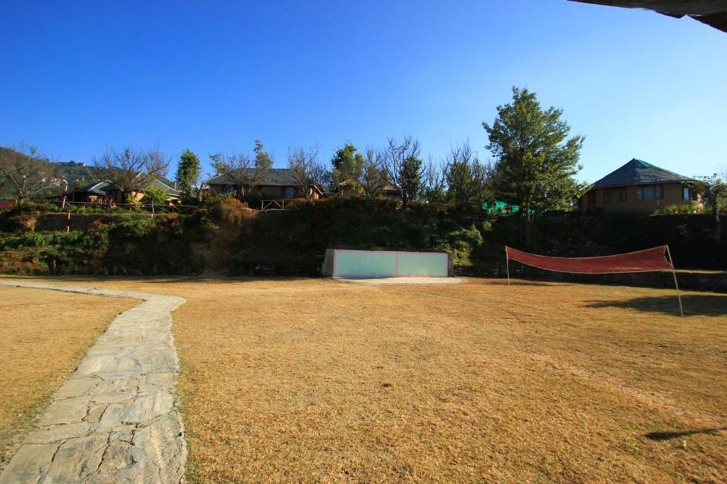 Oyo 43476 Vatika Resort ชิมลา ภายนอก รูปภาพ