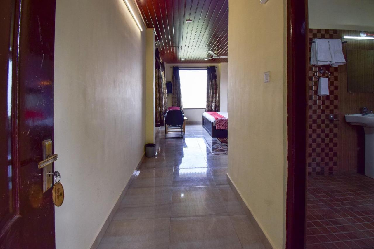 Oyo 43476 Vatika Resort ชิมลา ภายนอก รูปภาพ